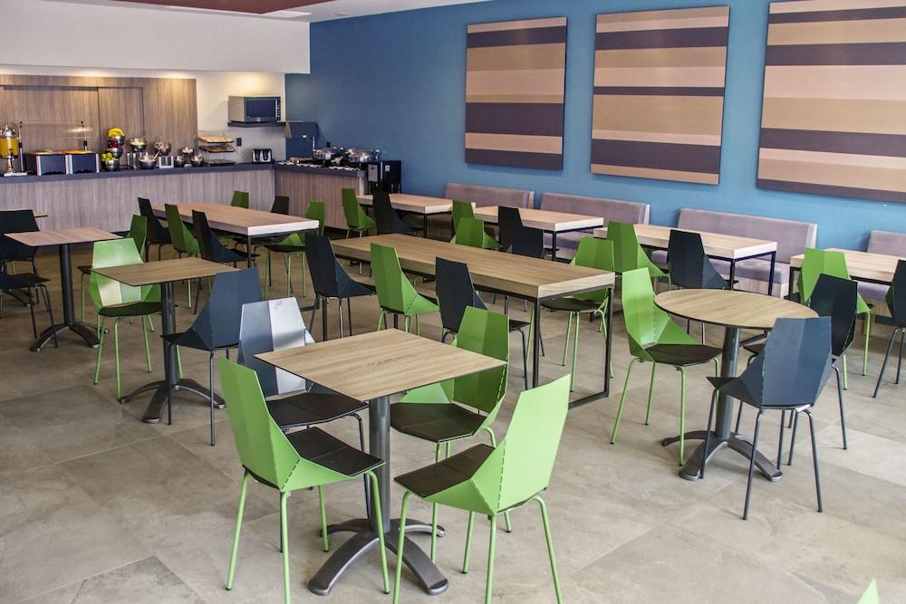 Express By Marriott Galerias Monterrey