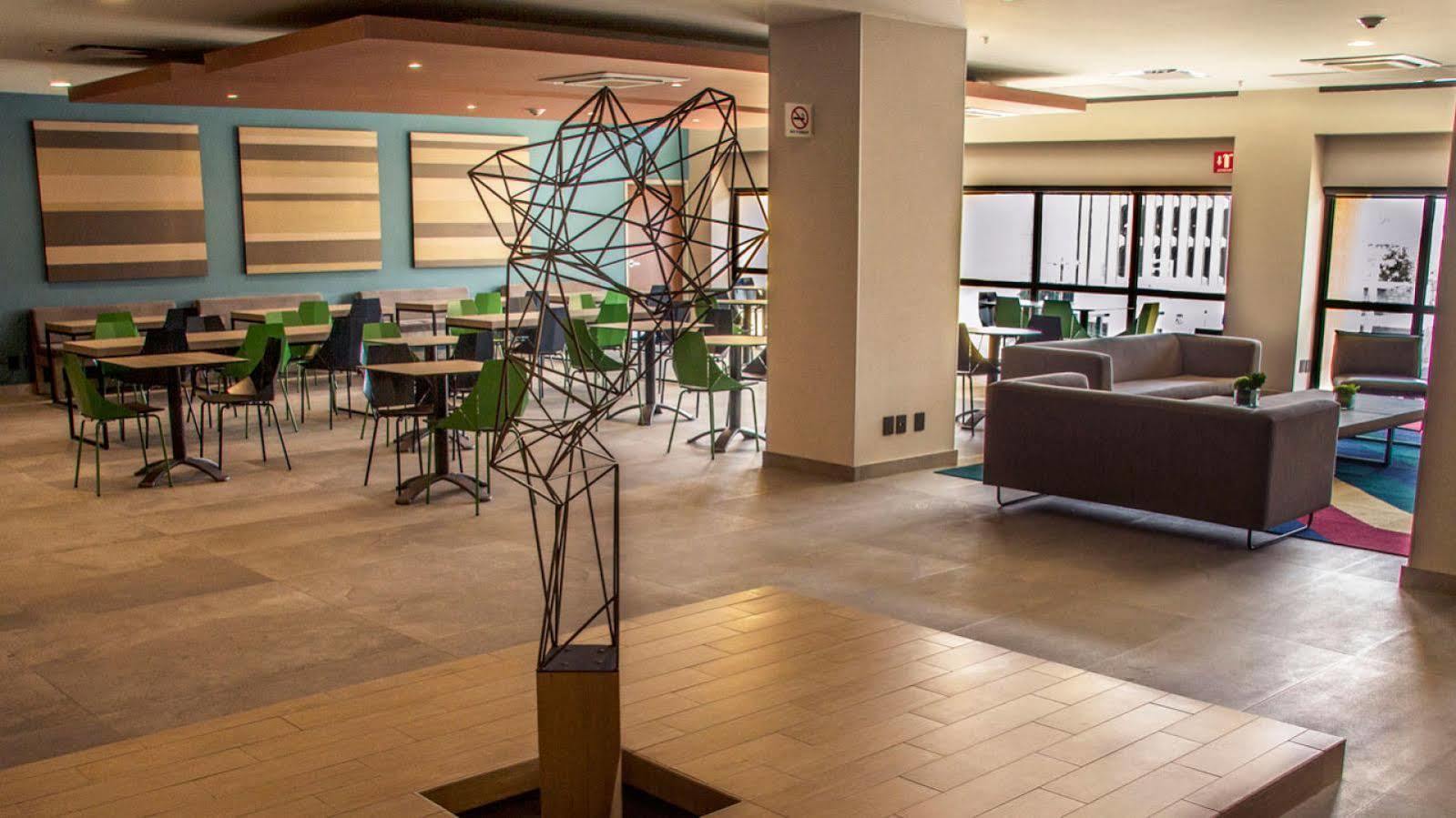 Hotel Express By Marriott Galerias